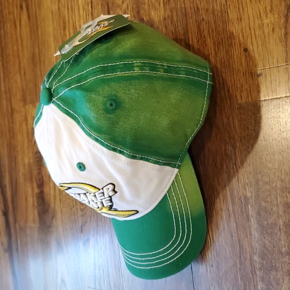 Mens Quaker State distressed green & white snapback hat - Picture 2 of 5
